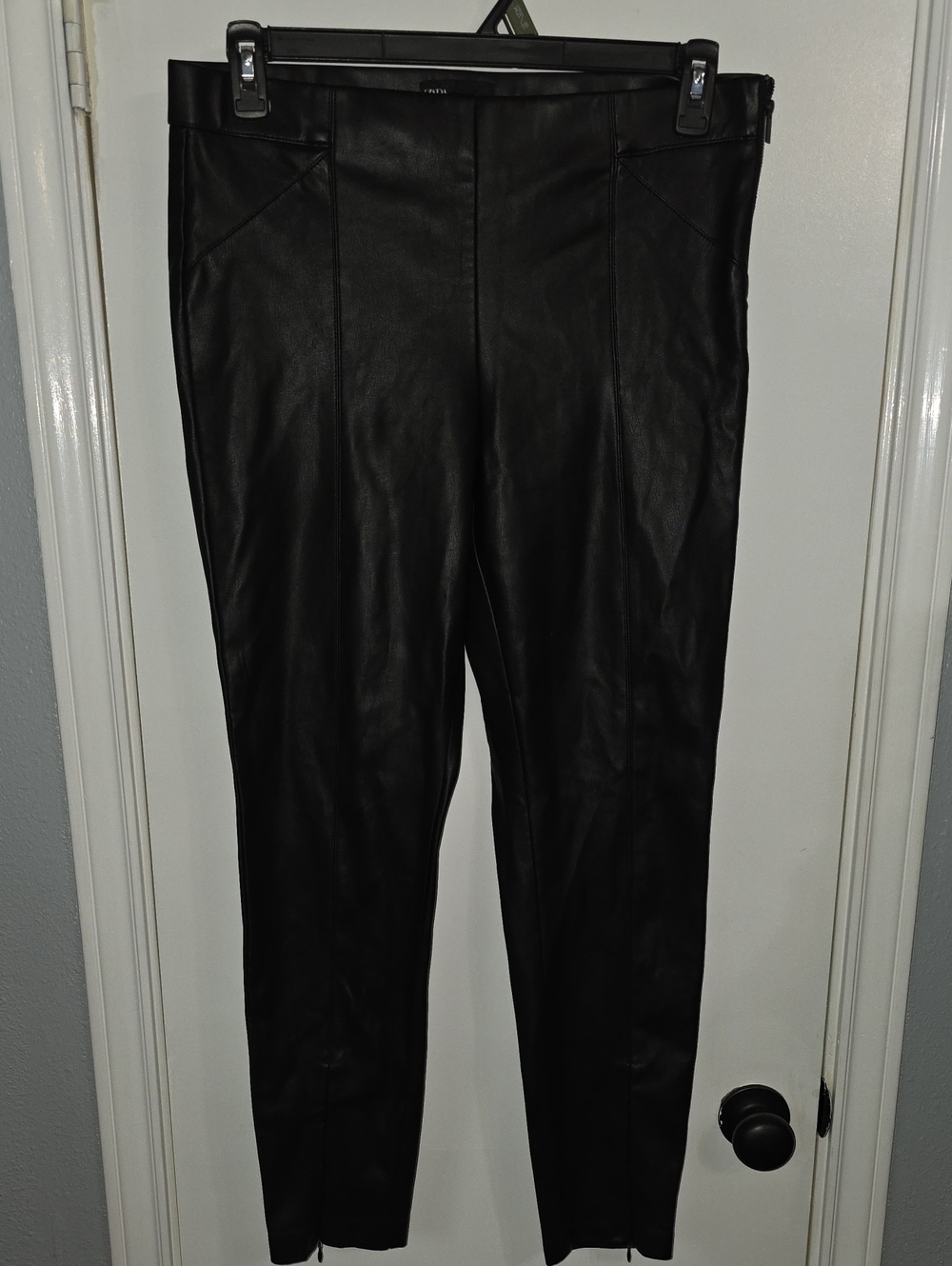 Zaz Women's Black Faux Leather Slim Pants Ankle Zip Sz XL